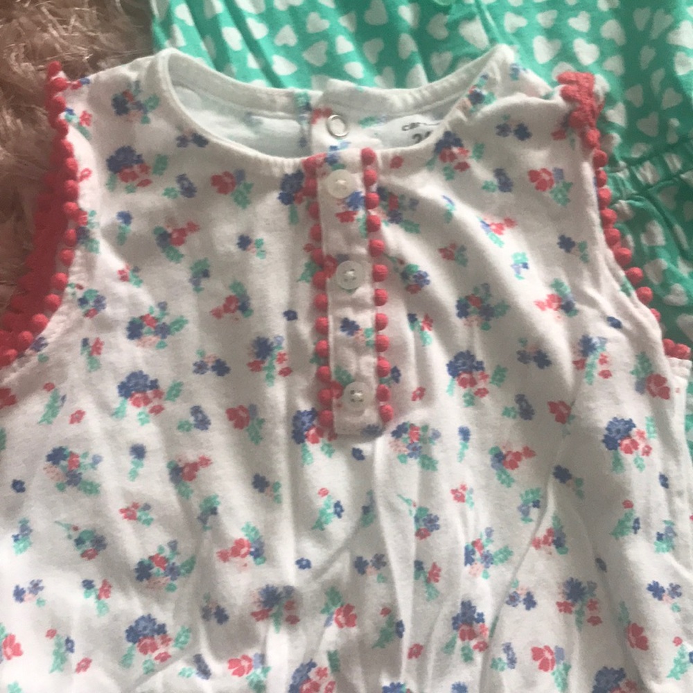 Carters - Picture 5 of 5
